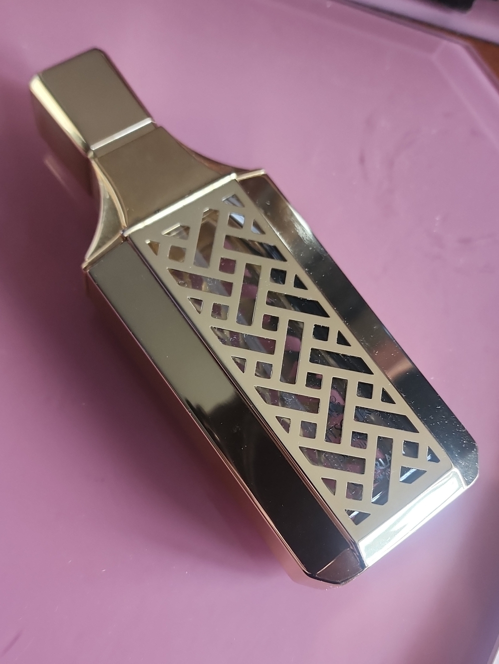 GUERLAIN Mitsouko Bottle With Reliable 1982 Golden Holder - Picture 4 of 4